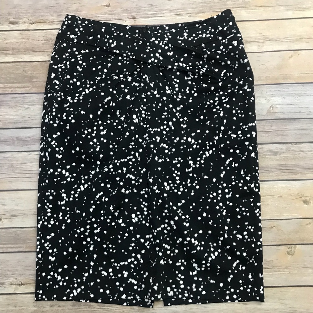 Michael Kors Black And white dot pencil skirt Sz 6